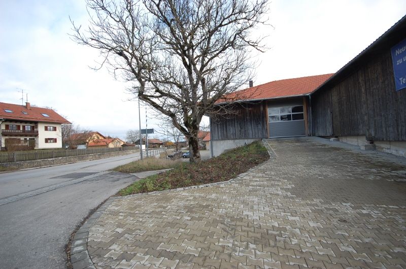Großzügige Lagerhalle in 82054 Altkirchen – Flexibel nutzbare Flächen mit robuster Ausstattung